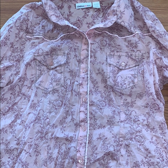 Cute pink flowered top - Picture 2 of 3